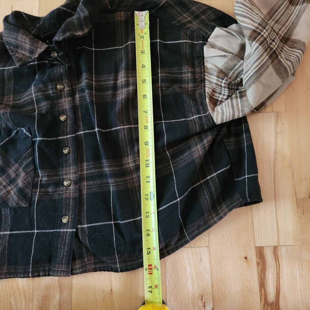 Spoon Jeans Crop Brown and Cream Check Flannel Button Down, Medium - Picture 8 of 8